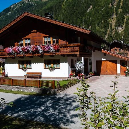 Ferienwohnung Maria Erlsbacher Sankt Veit in Defereggen Pokoj fotografie